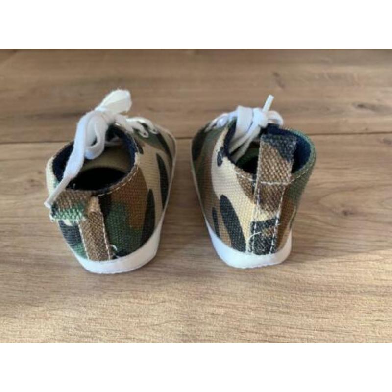 Z.g.a.n. Gympen voor baby's, legerprint, maat 13, all stars