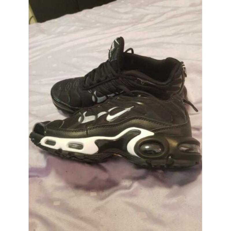 Nieuwe nike schoenen maat 40.