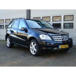 Mercedes-Benz M-Klasse ML 320 4 MATIC Luchtvering - GRIJS -