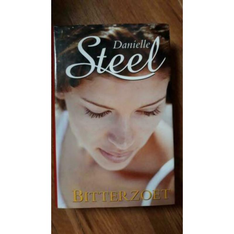 6 Danielle Steel boeken te koop