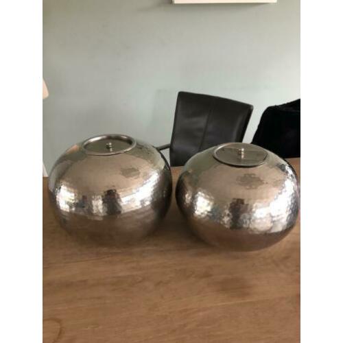Twee mooie design windlichten!
