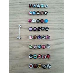 Nieuwe tongpiercings. Dierenprint.
