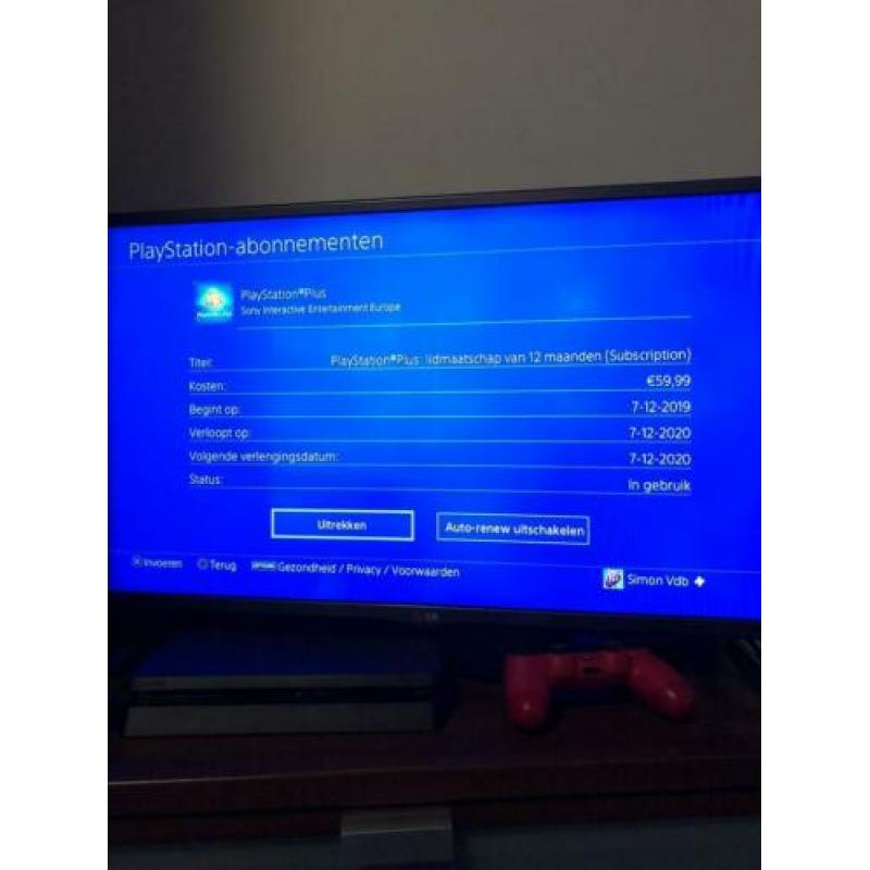 PlayStation 4 incl controller, games, tv, headset en ps plus