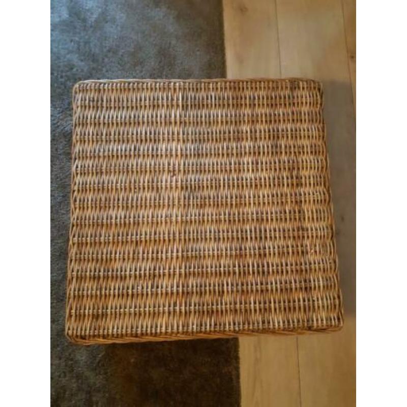 Prachtige rieten salontafel!