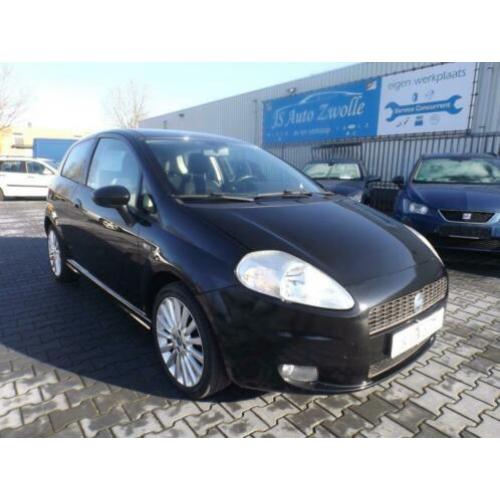Fiat Punto Grande Punto 1.4 16v Dynamic Climate Control 6 Ve