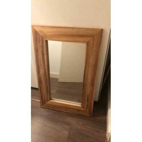 Grote mooie houten spiegel