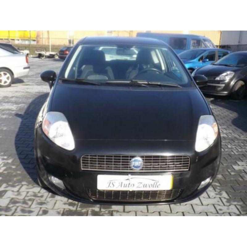 Fiat Punto Grande Punto 1.4 16v Dynamic Climate Control 6 Ve
