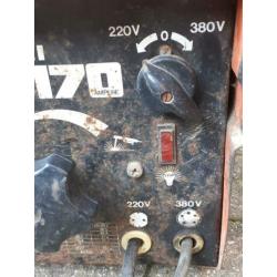 Einhell lasmachine zowel 220 als 380v met laskap