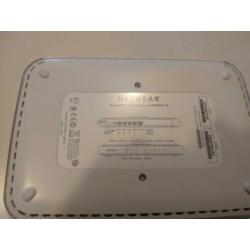 Netgear WPN824 RangeMax 108 Mbps draadloze router