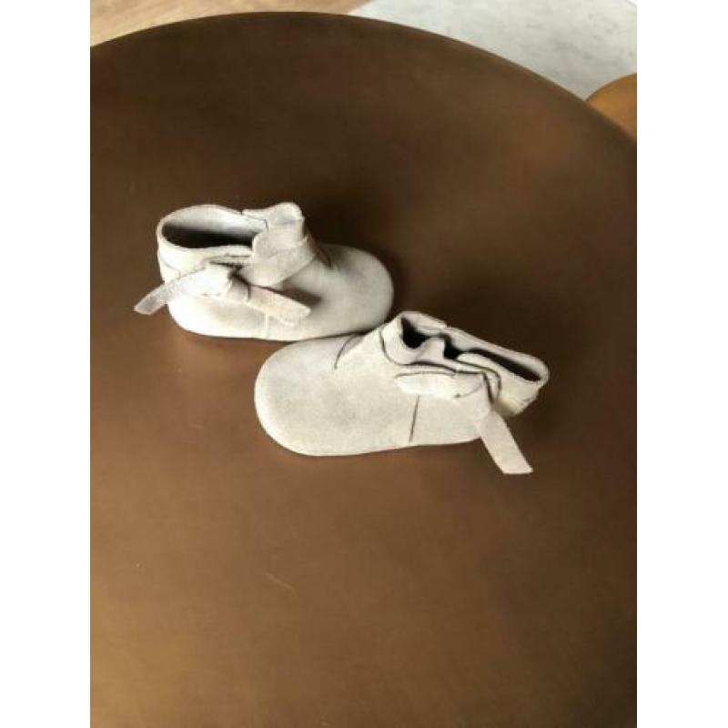 Leren babyschoentje Zara maat 17-18 *Nieuw*