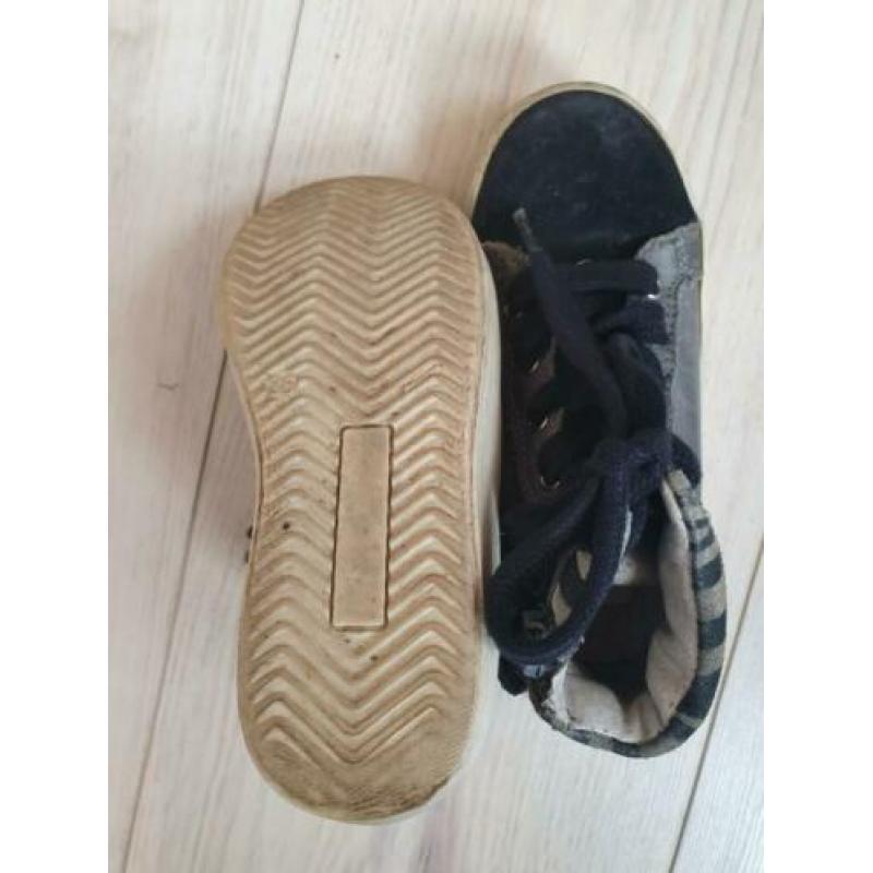Hele leuke leren schoenen van Groot, maat 25.