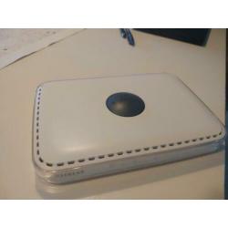 Netgear WPN824 RangeMax 108 Mbps draadloze router