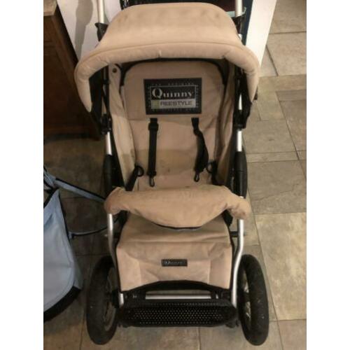 Kinderwagen met reiswieg