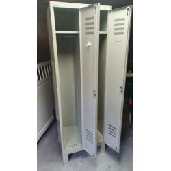 Leuke industriële lockerkast 2 deurs