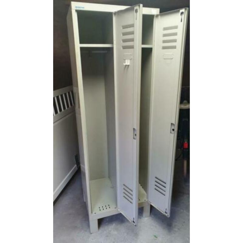 Leuke industriële lockerkast 2 deurs