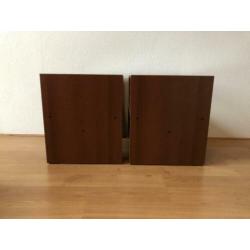 2 Ikea nacht kastjes kersen kleur