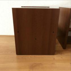 2 Ikea nacht kastjes kersen kleur