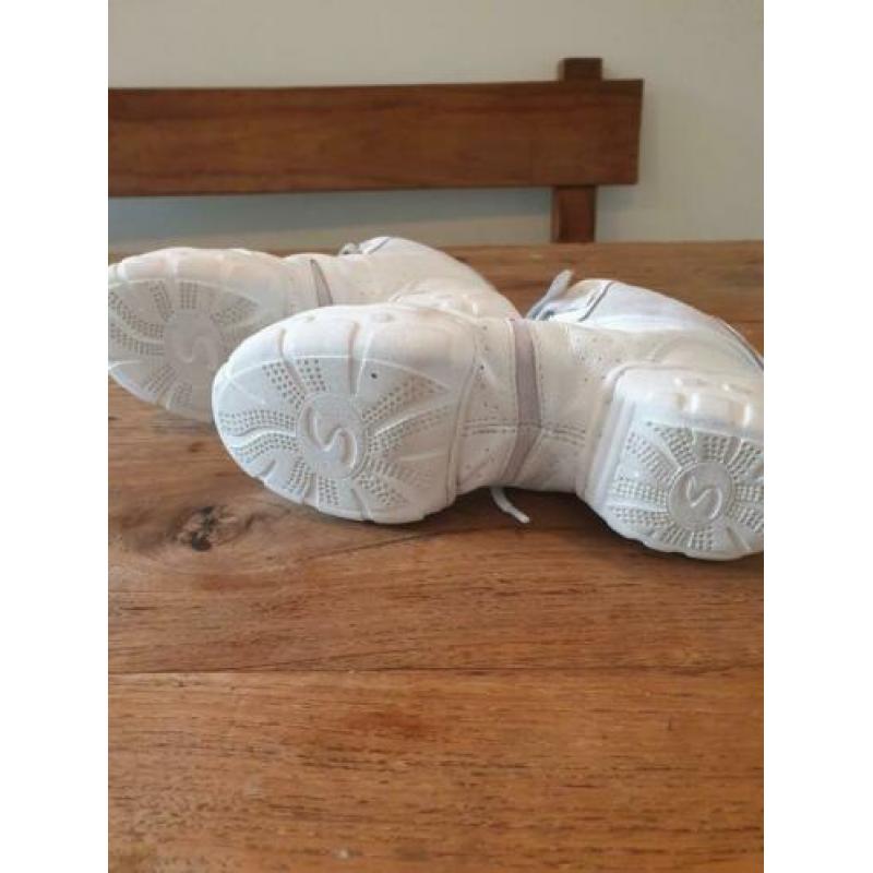 Witte dansschoenen met witte zool 35