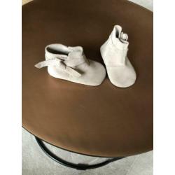 Leren babyschoentje Zara maat 17-18 *Nieuw*
