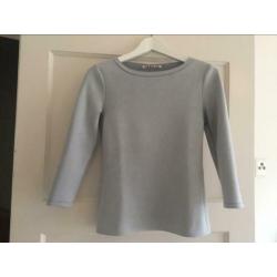 Vanilia zacht blauwe top maat 34