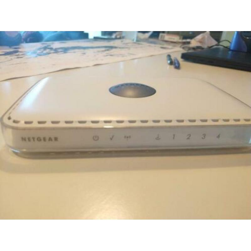 Netgear WPN824 RangeMax 108 Mbps draadloze router