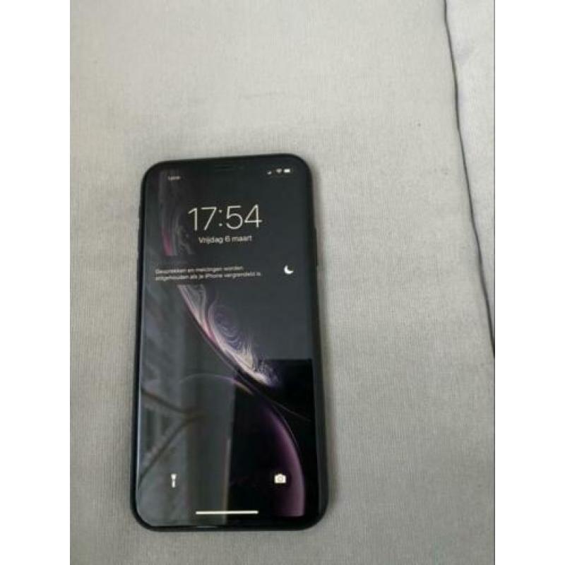 Iphone XR (Zo goed als nieuw)