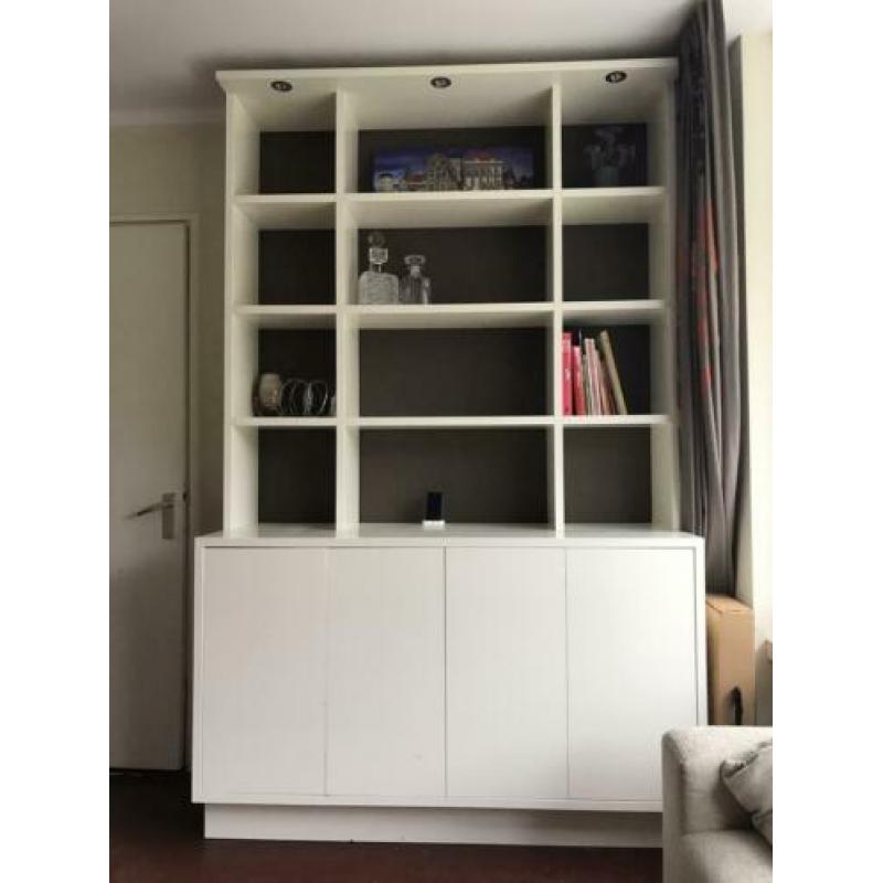 Witte kast voor woonkamer te koop