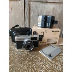 Vintage analoog Olympus Trip 35 fotocamera + Philips flits