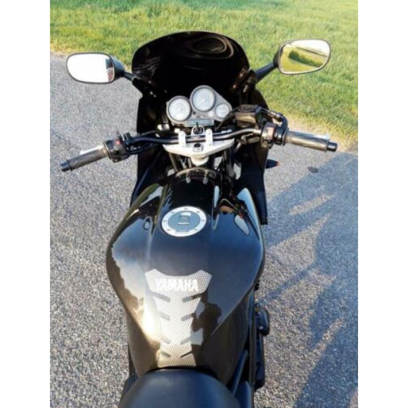 Yamaha fazer 600 zeer netjes!!