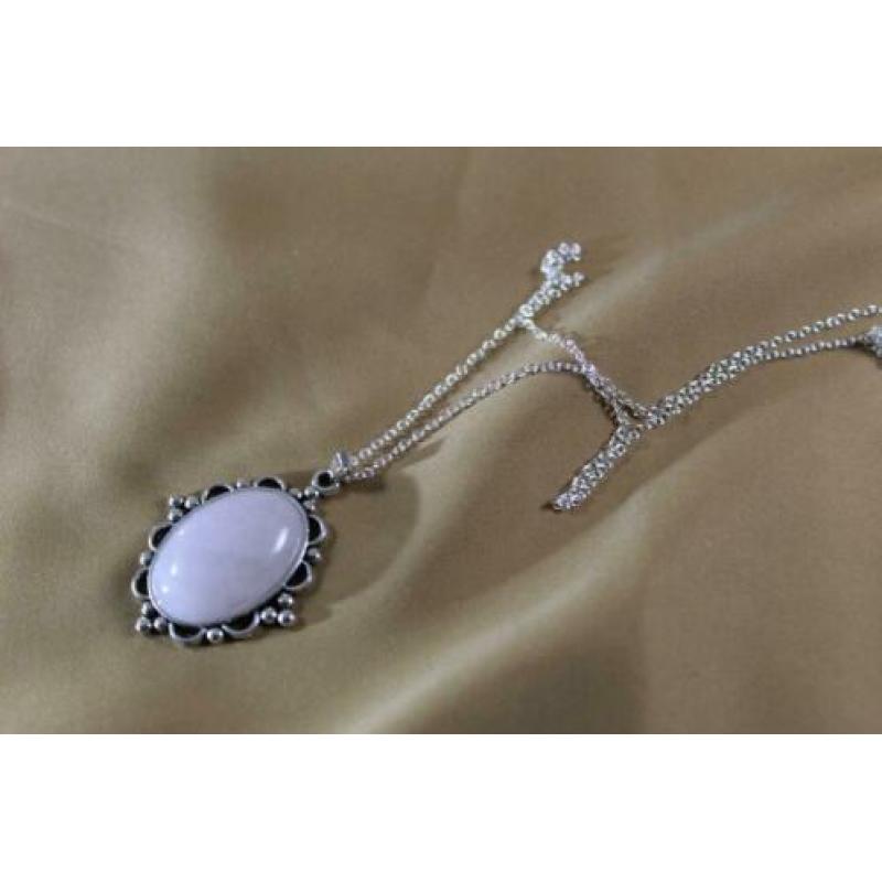 Rozekwarts , roze steen hanger