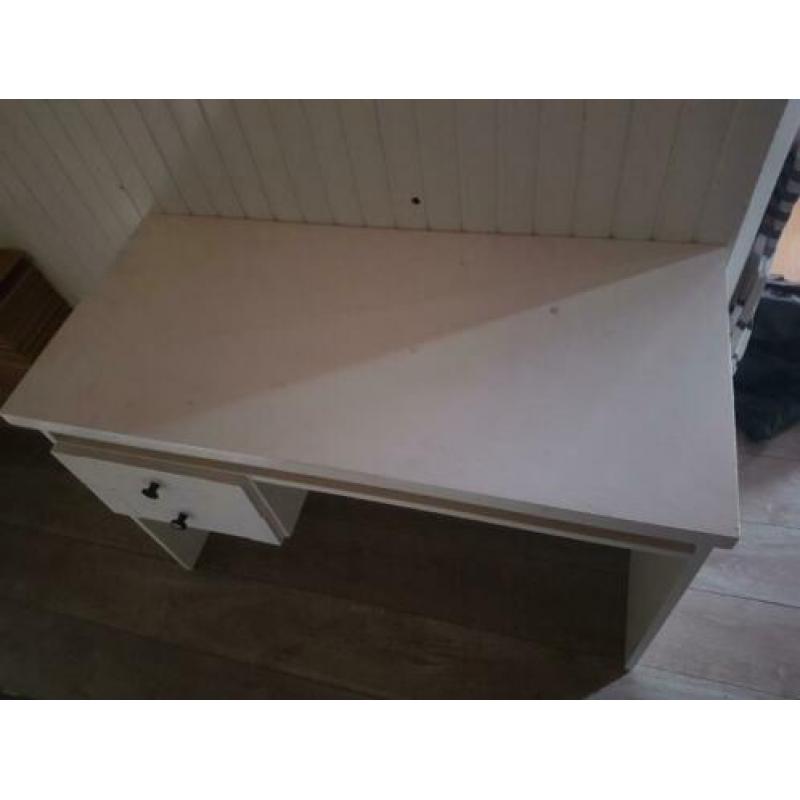 Wit bureau 112 x 53 cm hoogte 74 cm