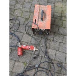 Einhell lasmachine zowel 220 als 380v met laskap