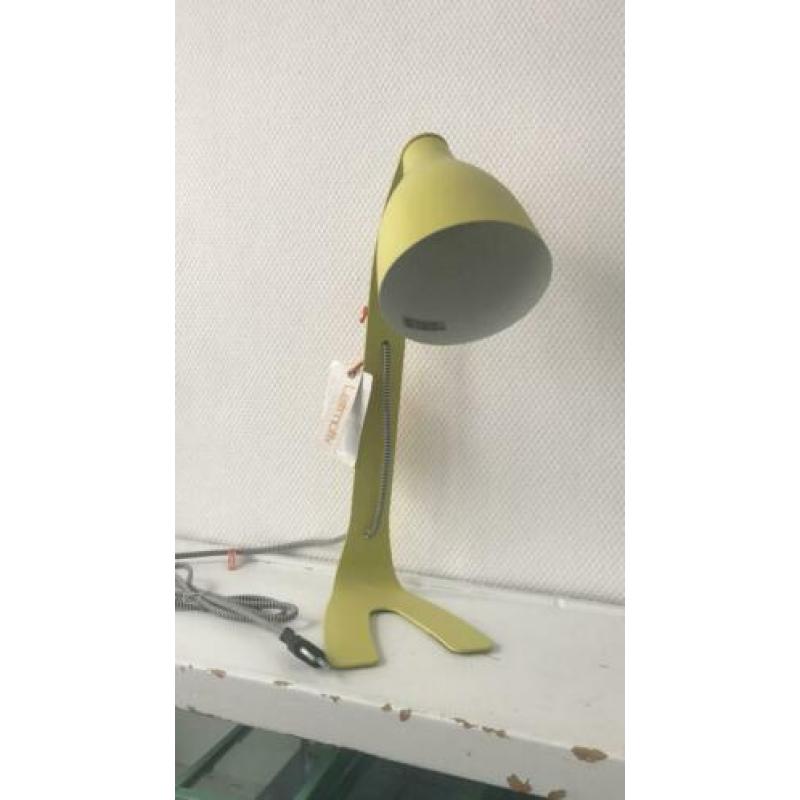 Bureau lamp van leitmotiv barefoot groen / geel