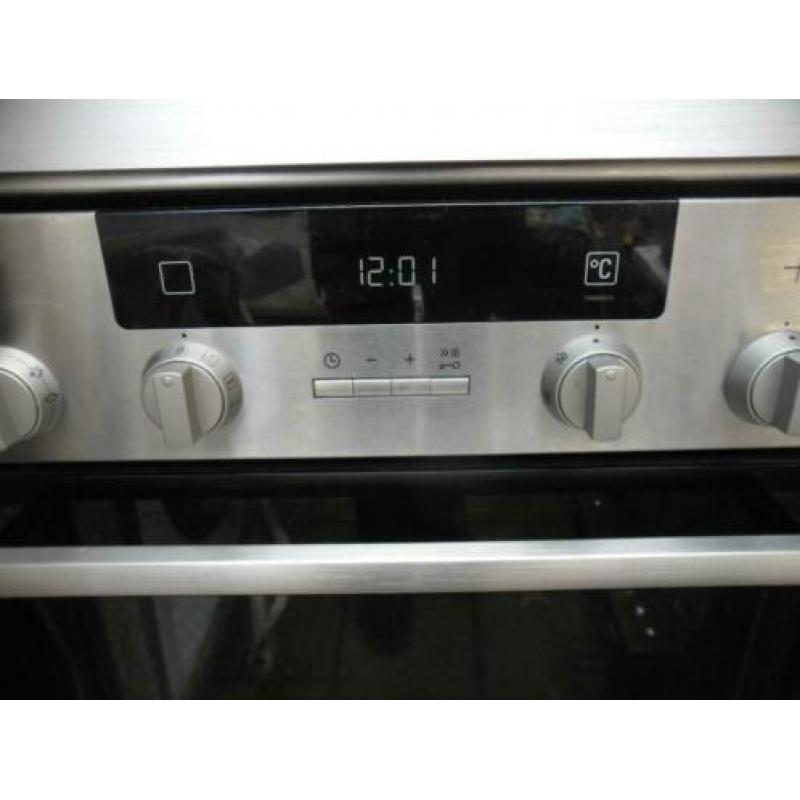 Siemens gasfornuis RVS hete lucht oven HX74W735N INOX 2,5 jr