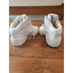 Witte dansschoenen met witte zool 35