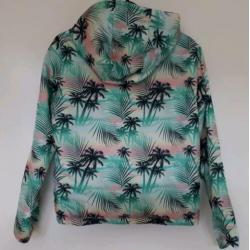 Meisjesjasje, zomerjasje, met zomerse print maat 122/128