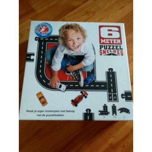 Snelweg puzzel 6 meter speelset voor auto's