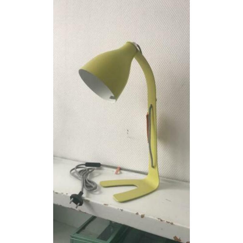 Bureau lamp van leitmotiv barefoot groen / geel