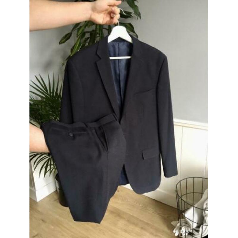 Donkerblauwe colbert (maat 51) + pantalon (maat 50) merk Liv
