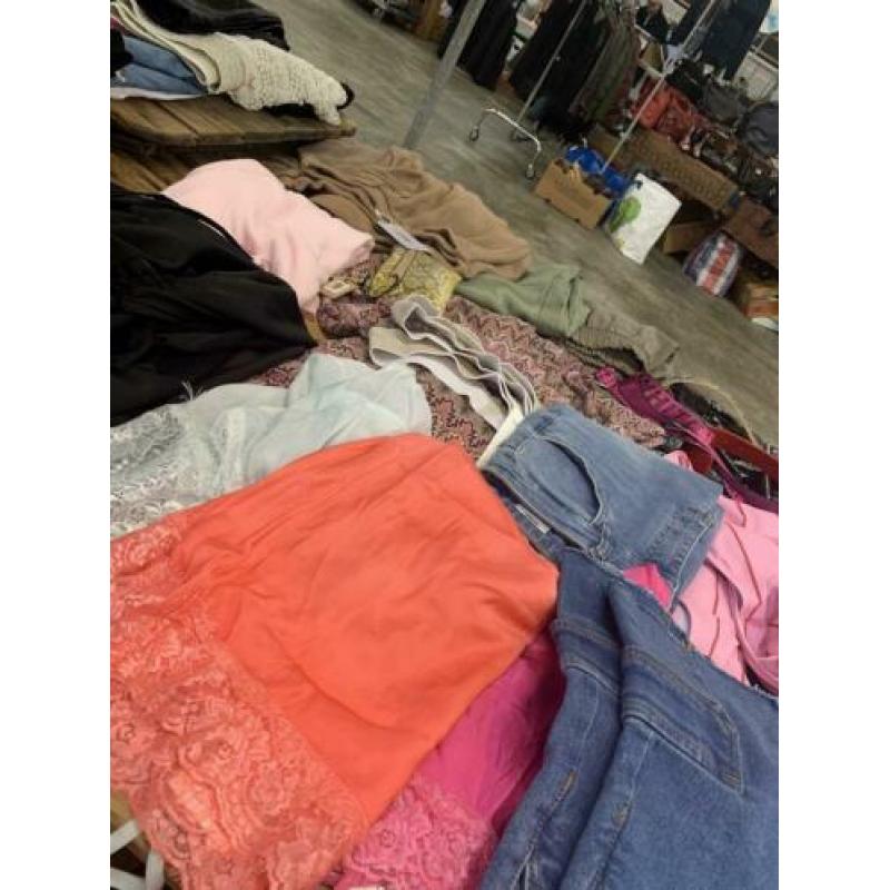 Partij kleding TEKOOP NIEUW