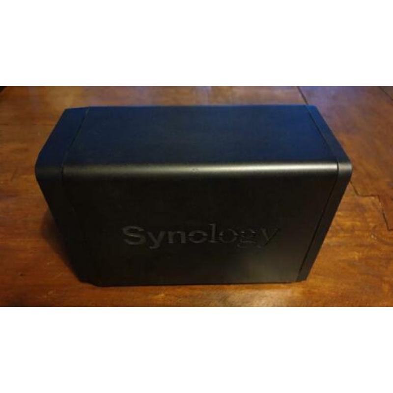 Synology DS215+ NAS