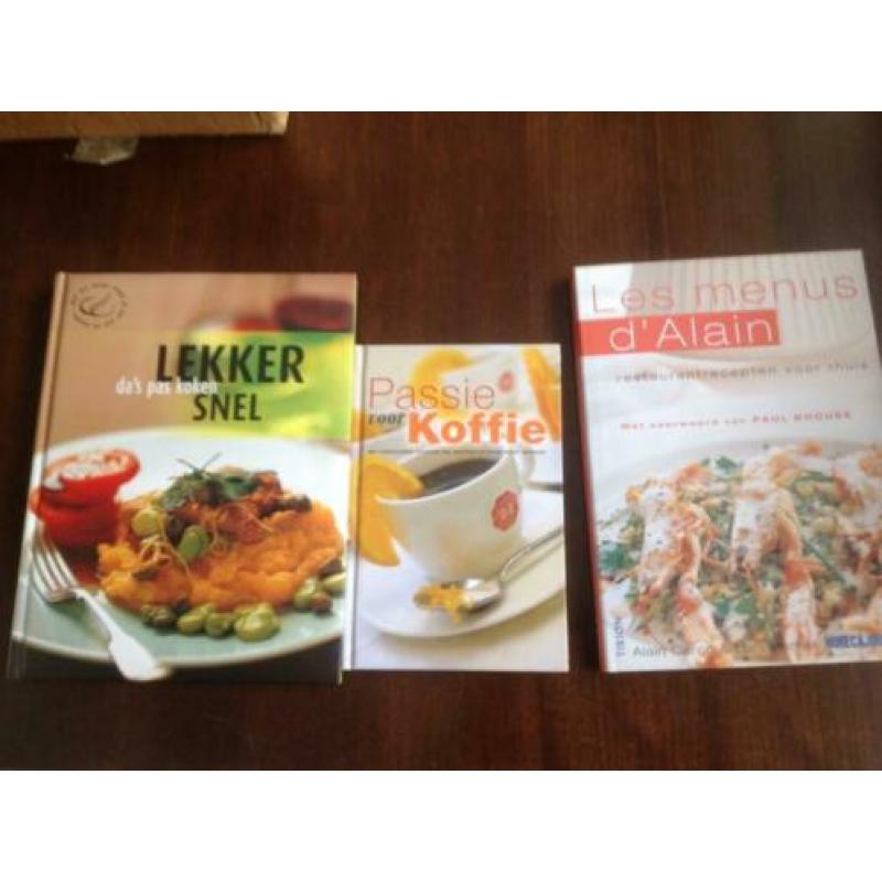 Doos vol kookboeken