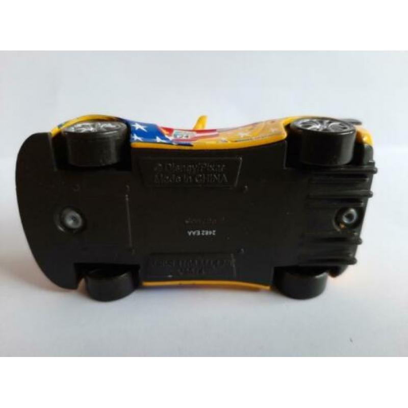 Chevrolet Corvette geel Cars Disnay Pixar WGP nr 24 3 inch