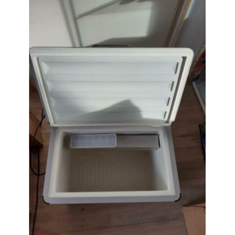 Te koop camping koelkastje Electrolux