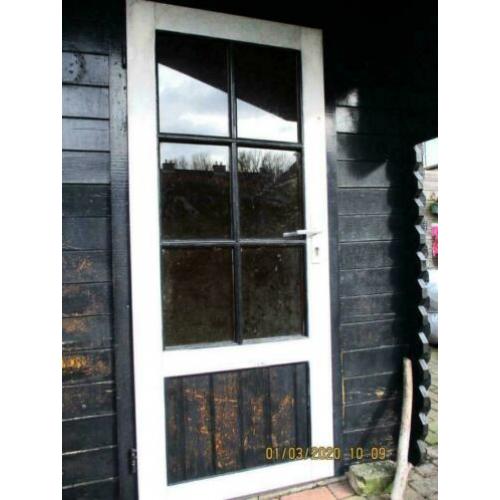 Deur tuinhuis, incl cilinderslot met 2 sleutels voor 15,-