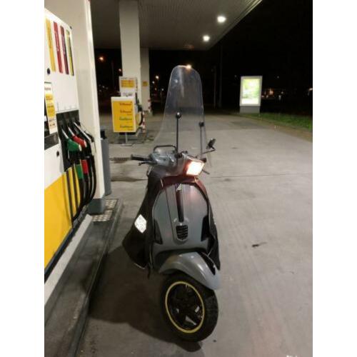 CUSTOM Vespa S 4 takt snor