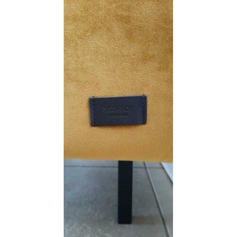 Te koop: velvet love seat Sissy boy