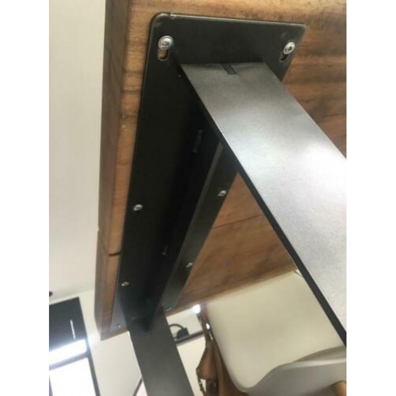 Metalen u-poot 70x70x10 NIEUW!