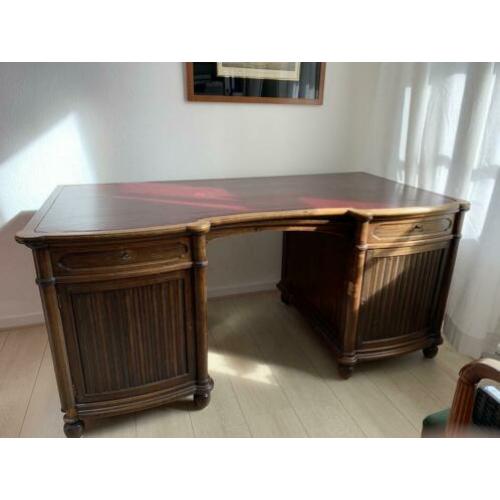 Antiek bureau, leren werkblad