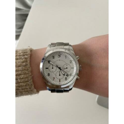Supertrash horloge